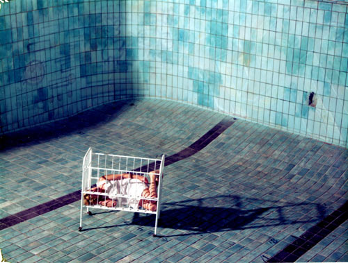 Cornelia Schleime, Selbstinszenierung als Büßerin, Foto Bernd Borchardt